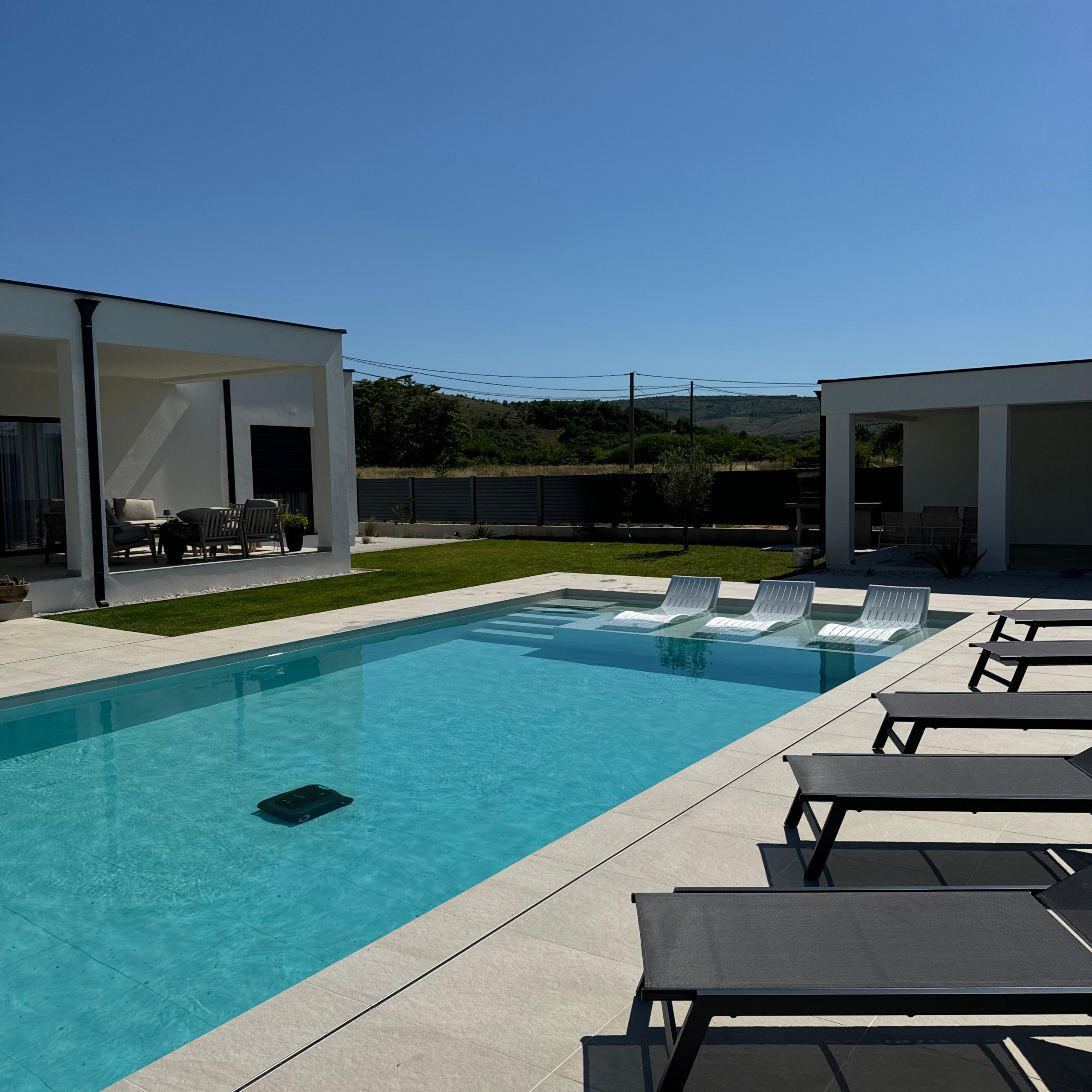 VILLA 11