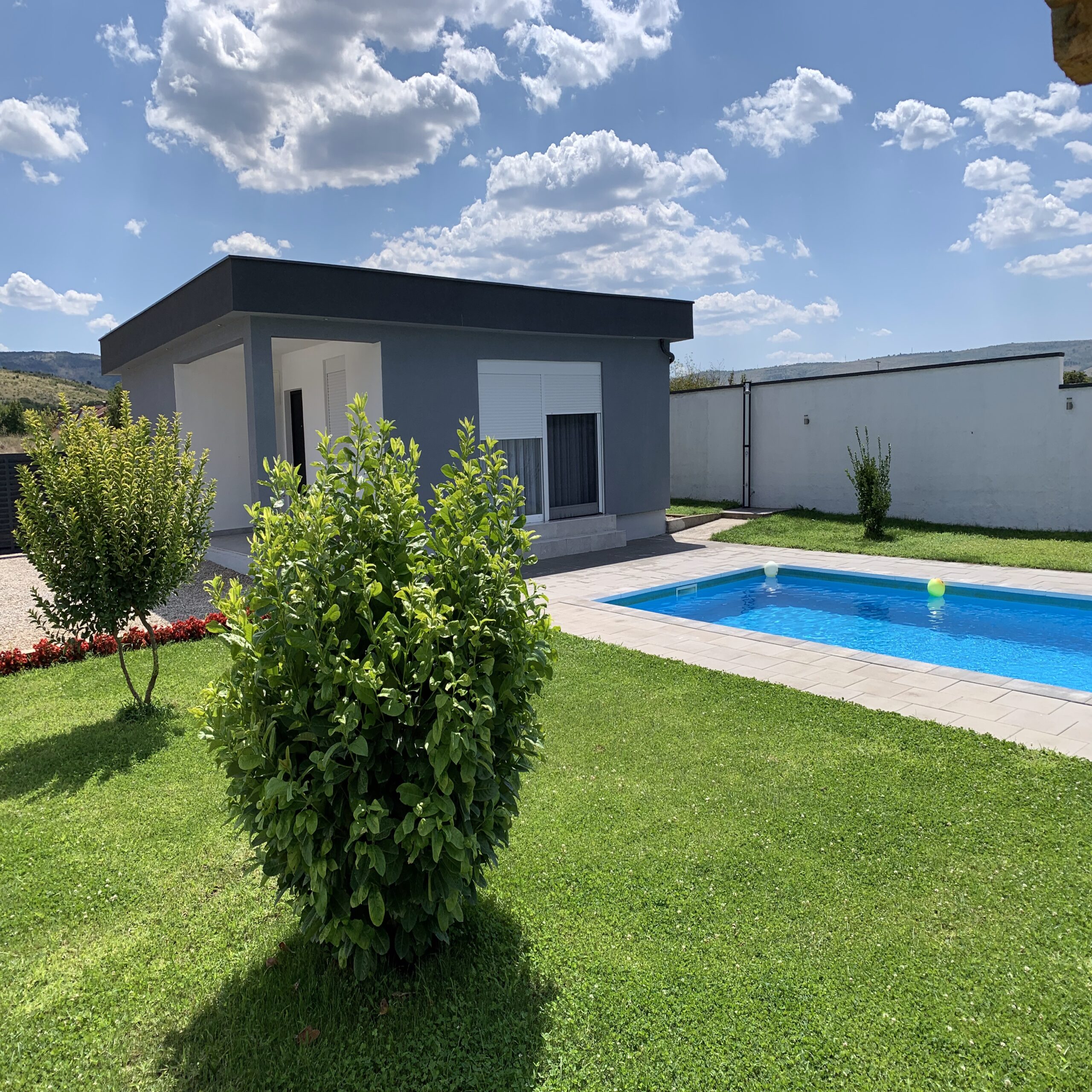 VILLA 18