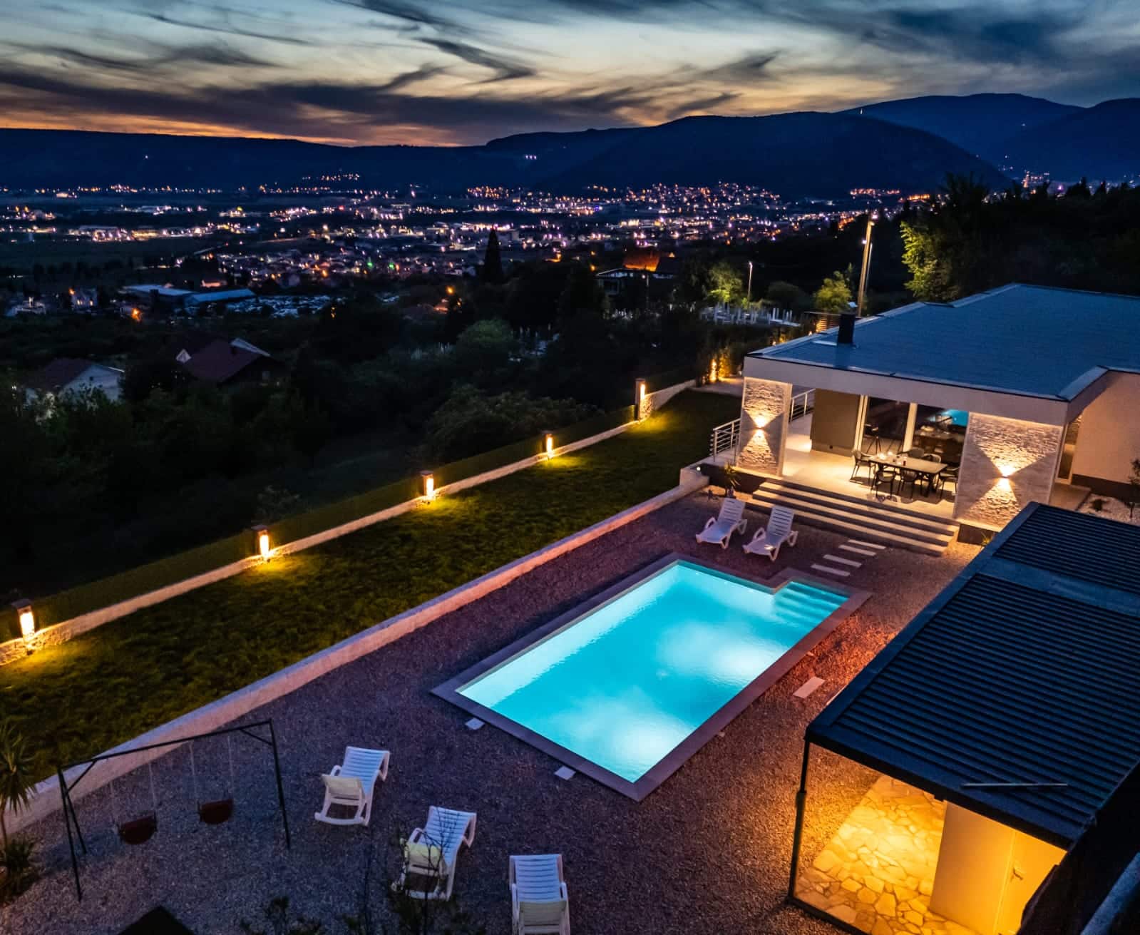 VILLA 01
