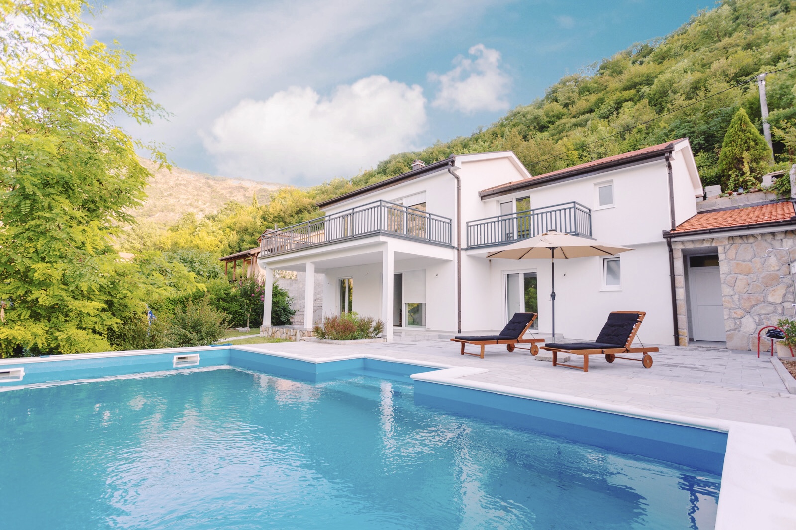 VILLA 21