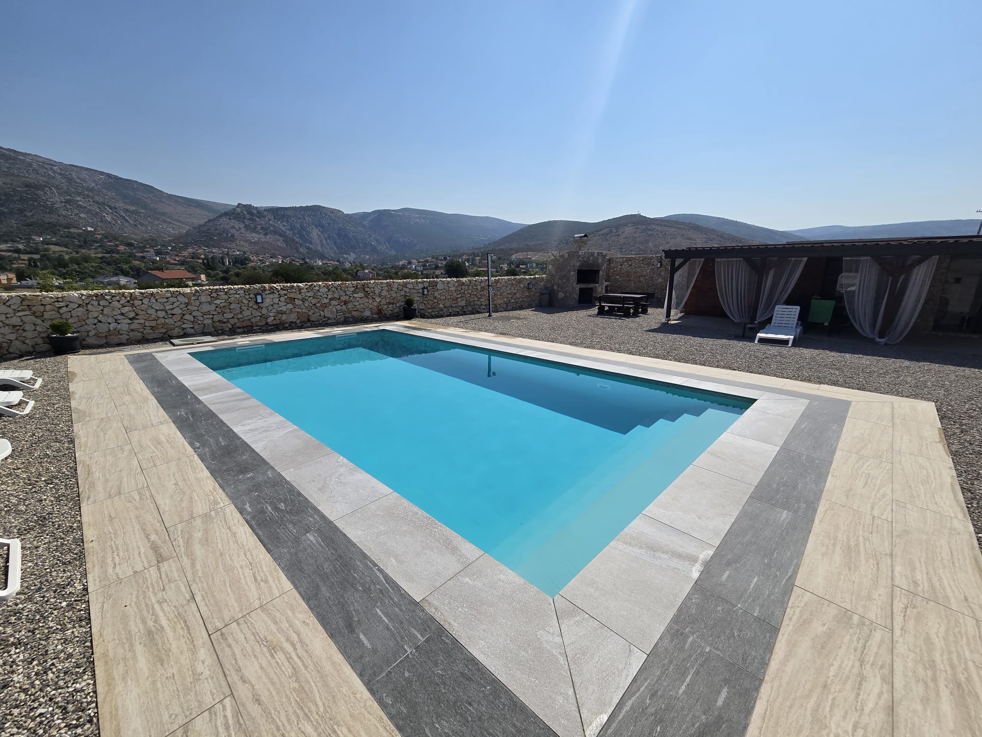 VILLA 31